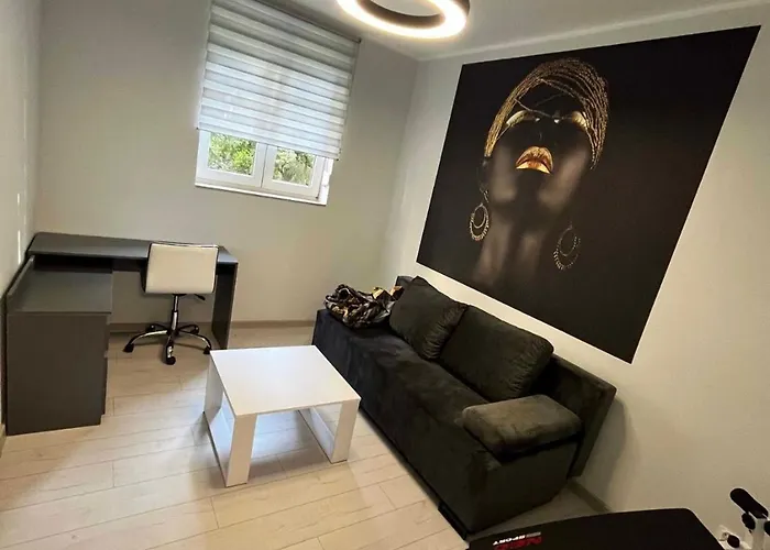 Blue Sky Apartment *